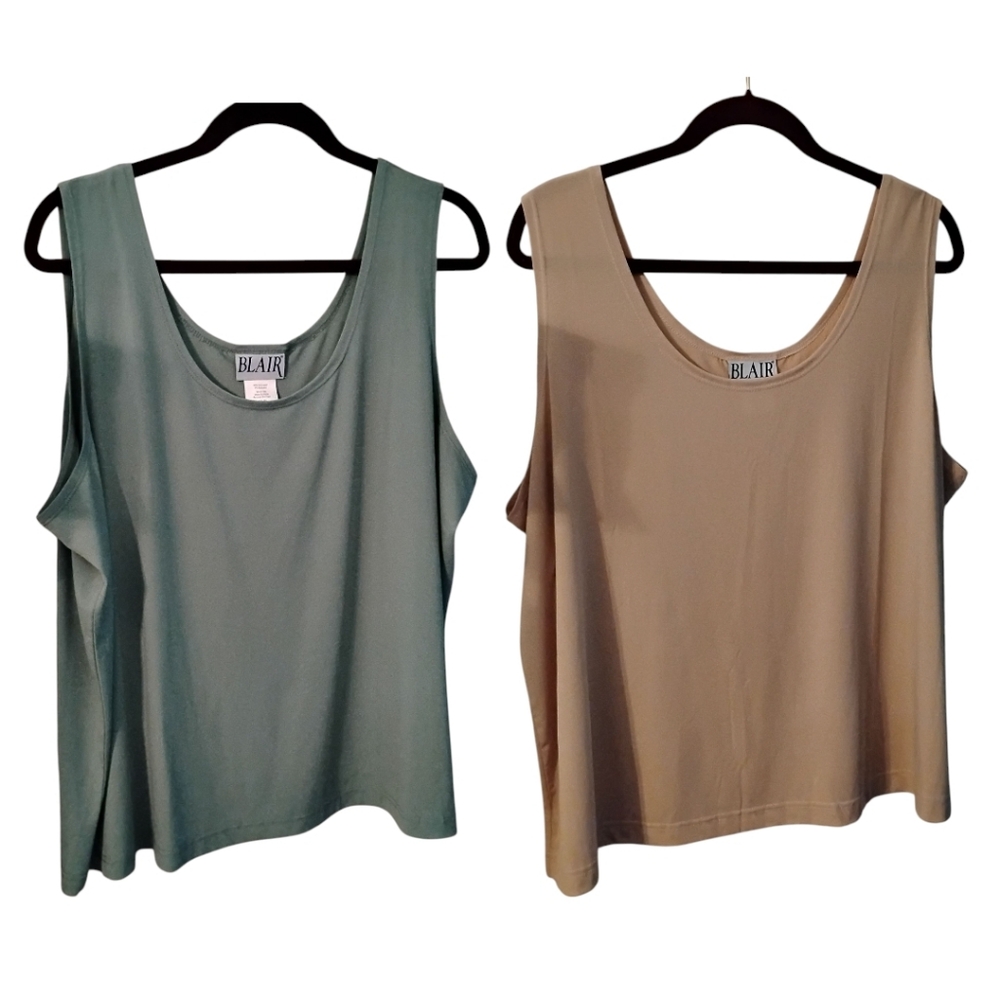 Blair Sleeveless Tops (Set of 2), Green and Beige, Size Petite 2XL, Pre-owned